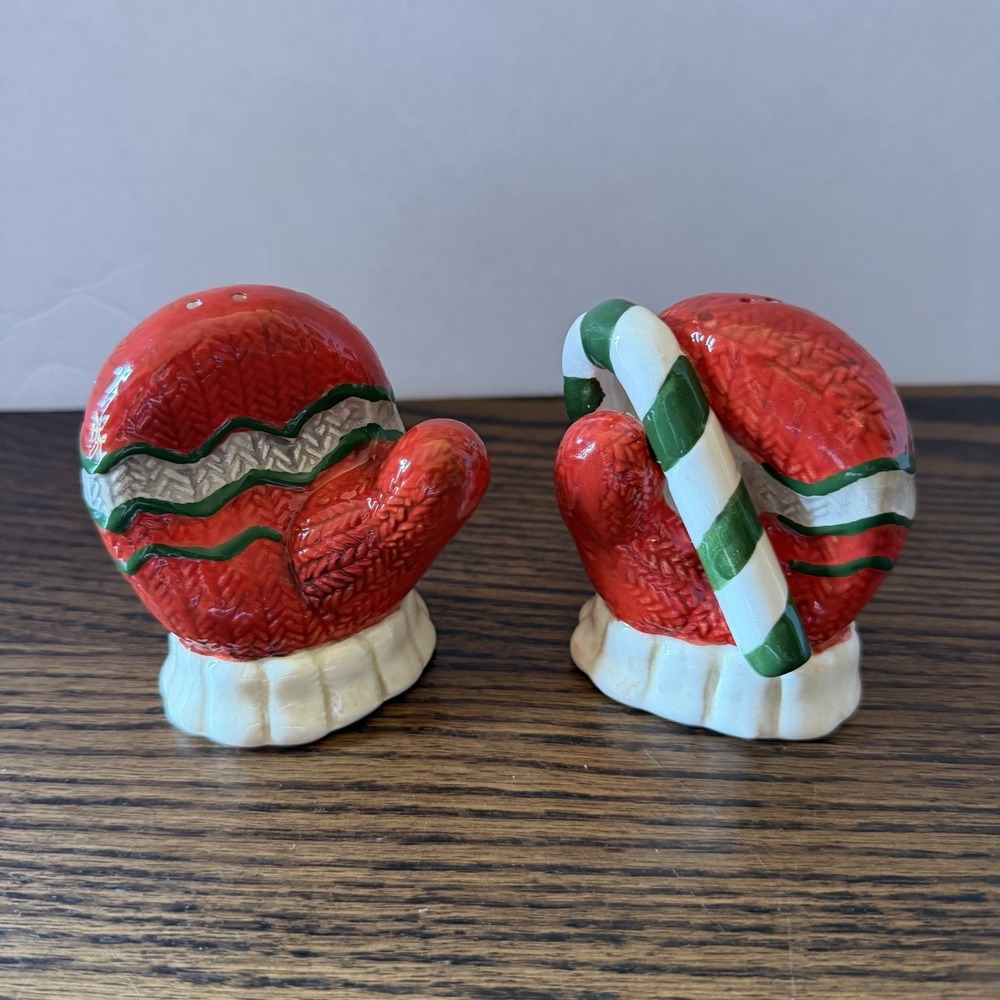 Vtg Christmas Mittens Candy Cane Salt Pepper Shakers Ceramic Holiday Decor S&P